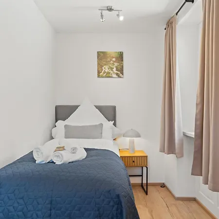 Winetime - - Fuer Bis Zu 3 Personen - Gemuetlich An Der Suedlichen Weinstrasse Zwischen Landau Und Neustadt - Naehe Ludwigshoehe - Rietburg *