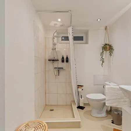 Apartament Winetime - - Fuer Bis Zu 3 Personen - Gemuetlich An Der Suedlichen Weinstrasse Zwischen Landau Und Neustadt - Naehe Ludwigshoehe - Rietburg *