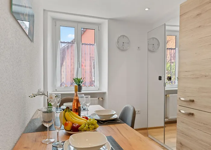 Winetime - - Fuer Bis Zu 3 Personen - Gemuetlich An Der Suedlichen Weinstrasse Zwischen Landau Und Neustadt - Naehe Ludwigshoehe - Rietburg *