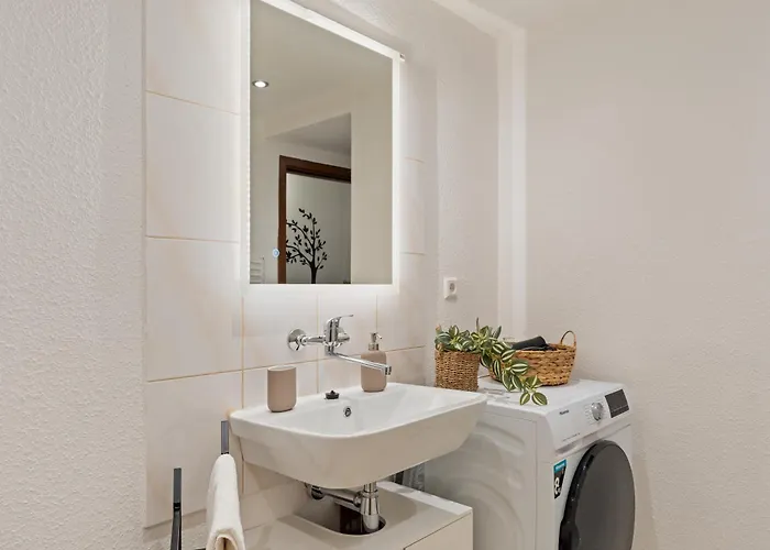 Winetime - - Fuer Bis Zu 3 Personen - Gemuetlich An Der Suedlichen Weinstrasse Zwischen Landau Und Neustadt - Naehe Ludwigshoehe - Rietburg